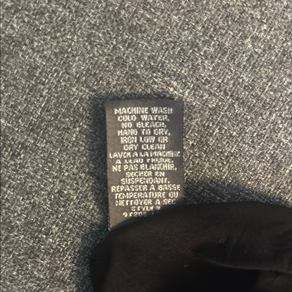 Suzy Shier Elegant Black Women's Top wwith mesh long sleeves. Medium. - Picture 8 of 8